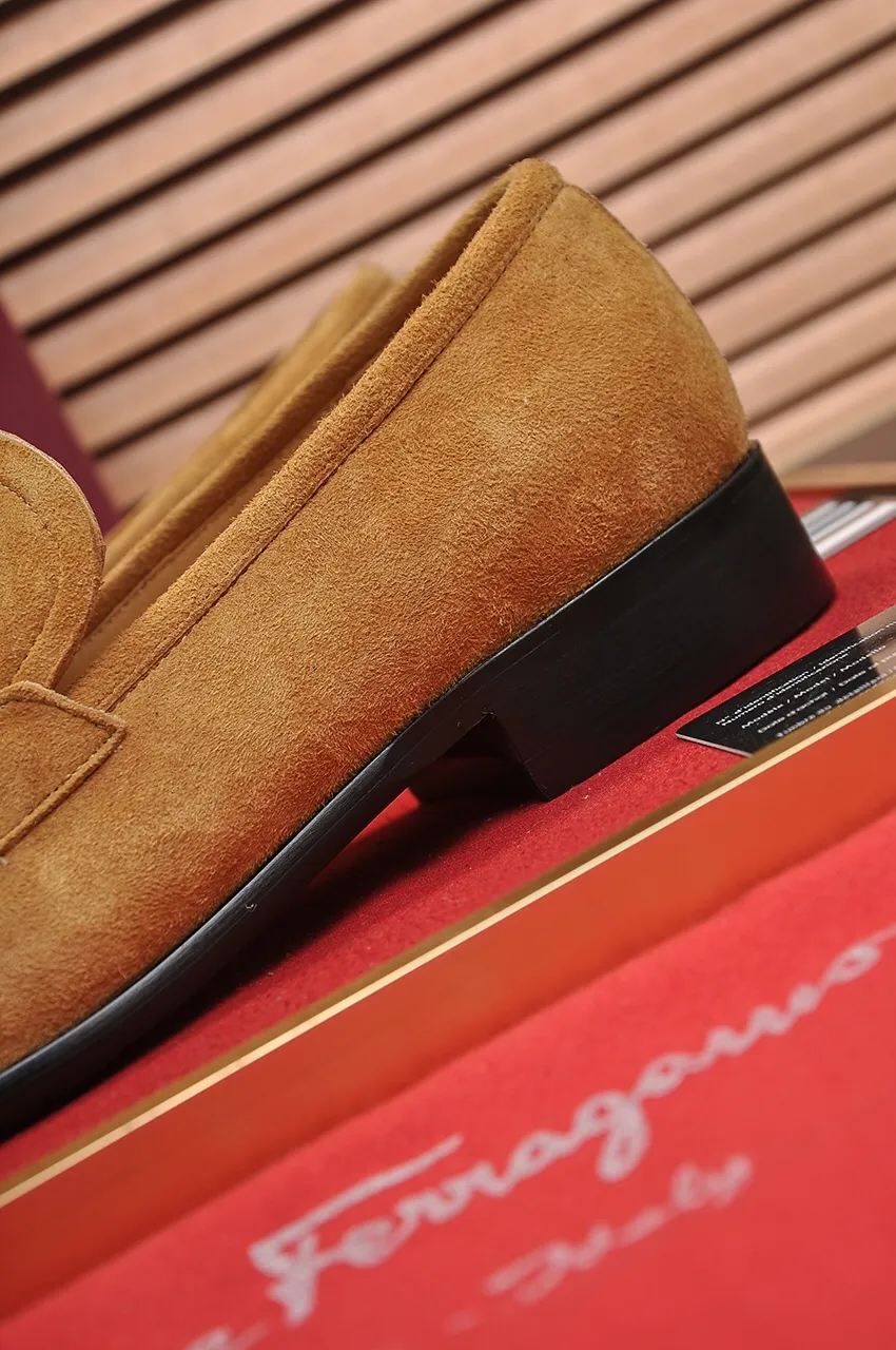 Men's shoes 💰500💶[Ferragamo/Ferragamo] The latest model in the counter. Original imported high-quality cowhide with open edges + imported 🐂 water-dyed cowhide lining + original luxury metal buckle + original combined outsole. Comparison without pressure 38--45 (45 is custom-made and cannot be returned or exchanged)